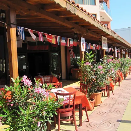 Hotel Maverick Sunny Beach