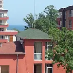 Maverick Hotel
