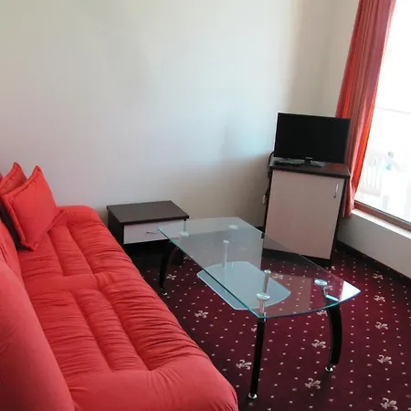Maverick 3* Slăntjev Brjag