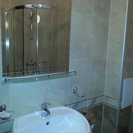 Maverick Hotel 3*