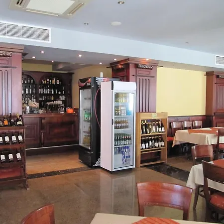 Maverick 3* Sluneční pobřeží